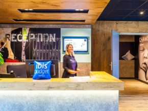  ibis budget Sens  Санс